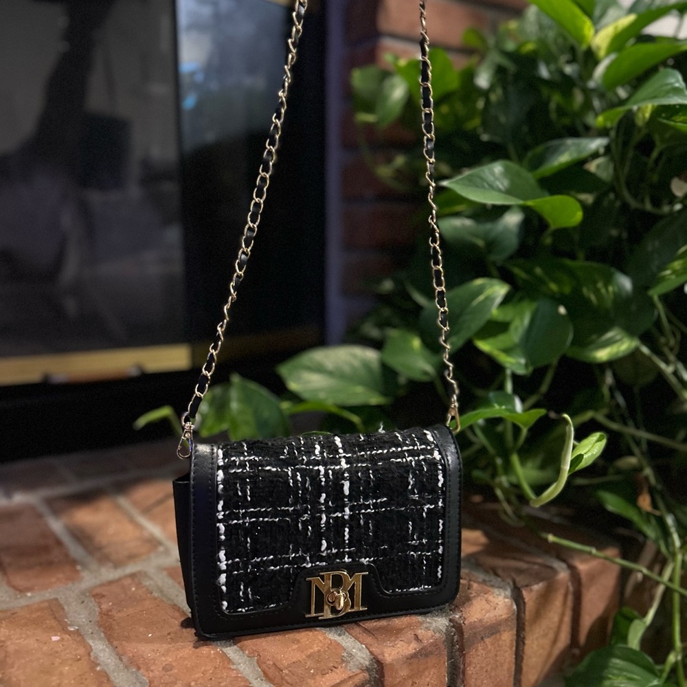 Badgley Mischka Black and White Crossbody Bag